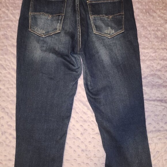 Soho NY&Co Distressed Curvy Cropped Legging Jeans Size 8 - Picture 7 of 9